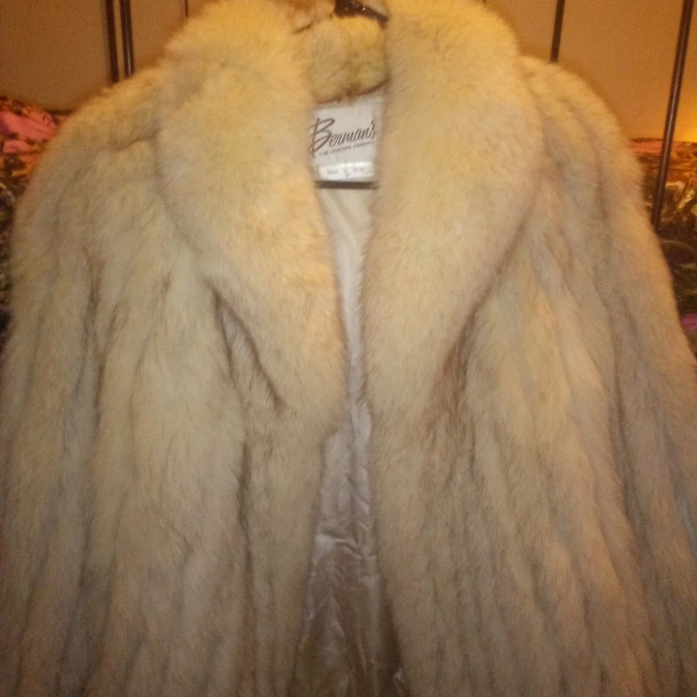 Vintage Fox Saga edition fur coat - Picture 4 of 4